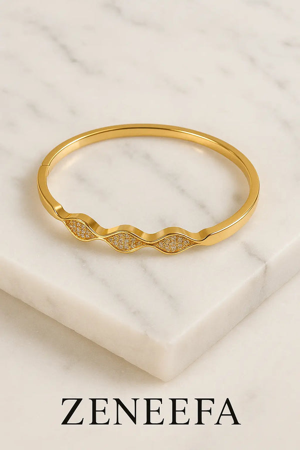 Zeneefa Wavy Crystal Bangle – Premium Women’s Elegant Luxury Jewelry