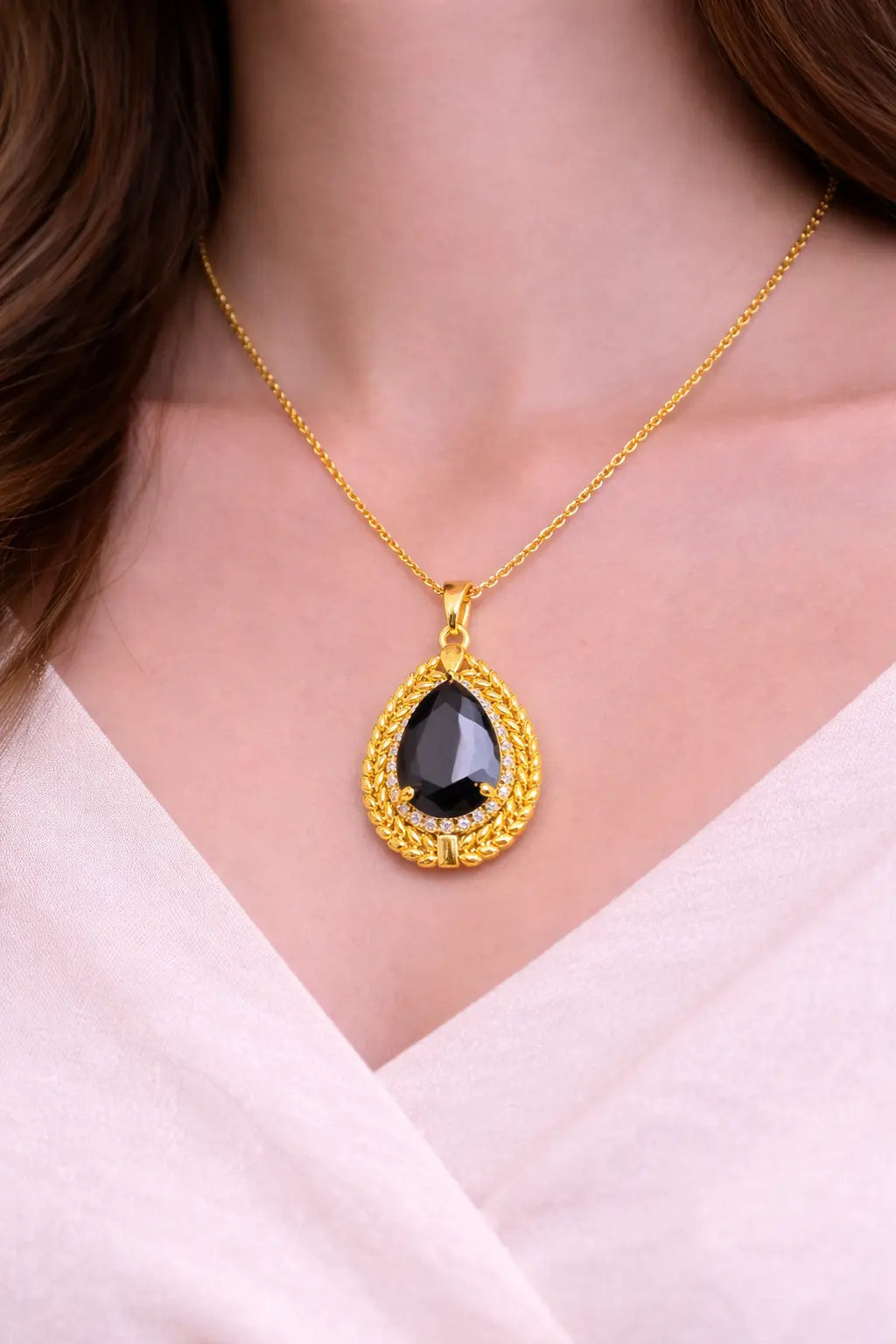 Zeneefa Black Crystal Teardrop Pendant Necklace for Women | Elegant Gold-Tone Jewelry
