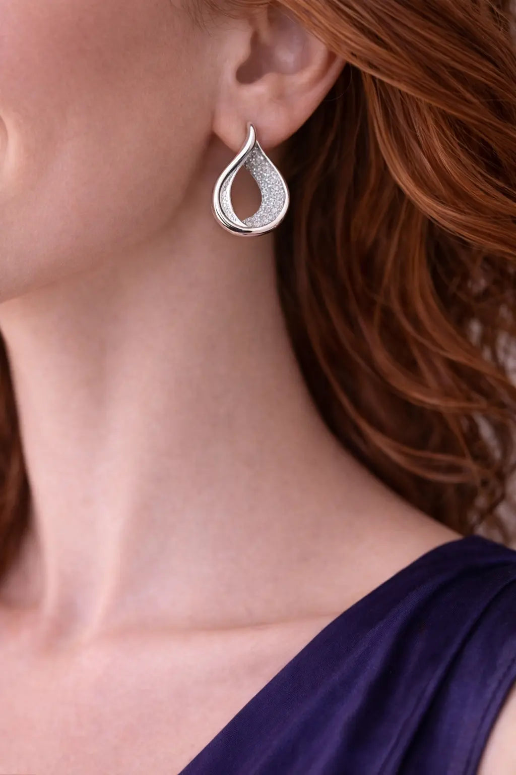 Zeneefa Elegant Teardrop Crystal Stud Earrings for Women | Minimal Luxury Jewelry